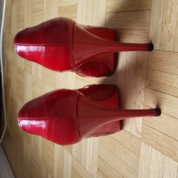 Christian Louboutin Red Eel Leather Lady Peep Toe Platform Pumps - Picture 5 of 7